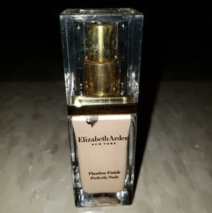 Elizabeth Arden Flawless Finish in Linen 01